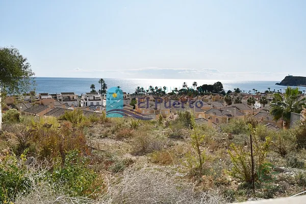 Terreno urbano de 0,0799 ha en venta en Puerto de Mazarrón, Murcia