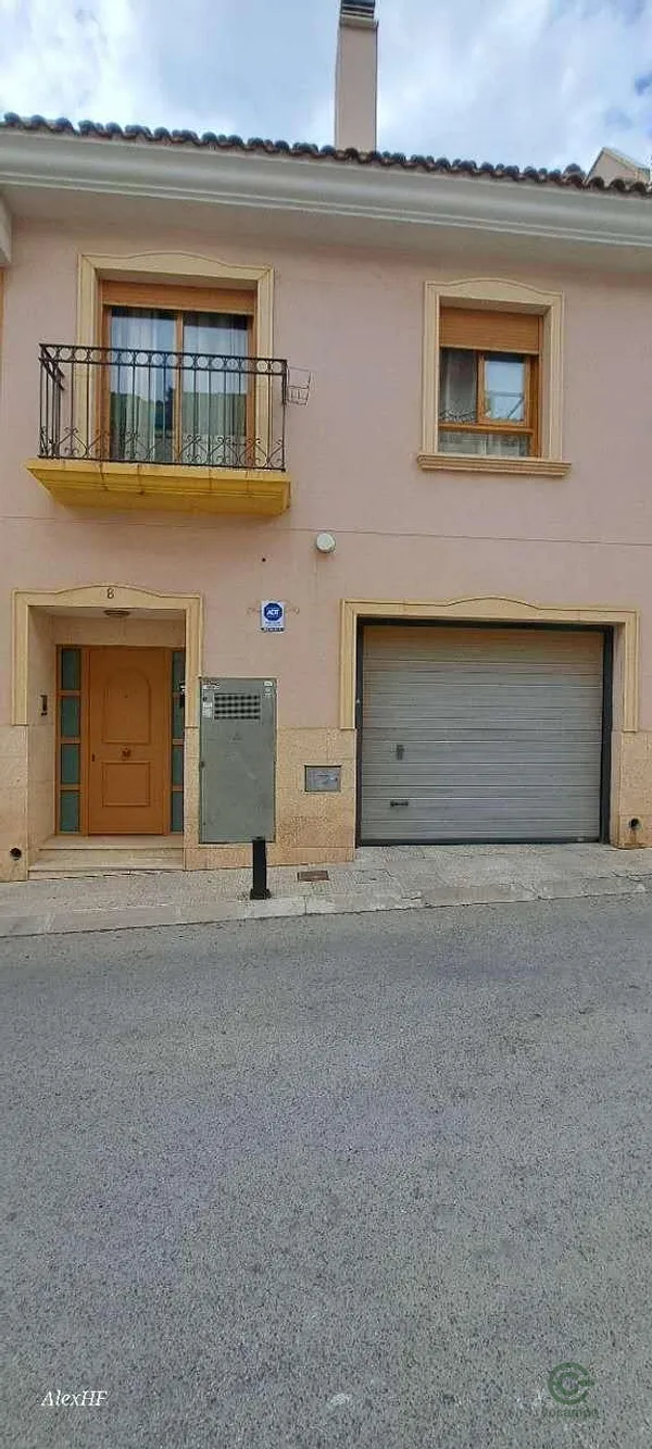 Spot image