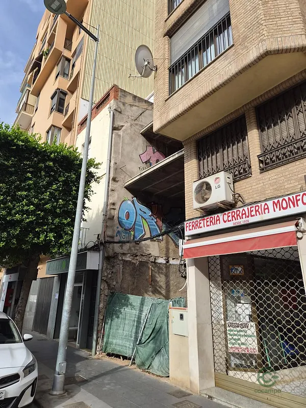 Spot image
