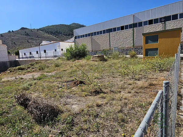 Terreno urbano de 0,038 ha en venta en Fondon, Almeria