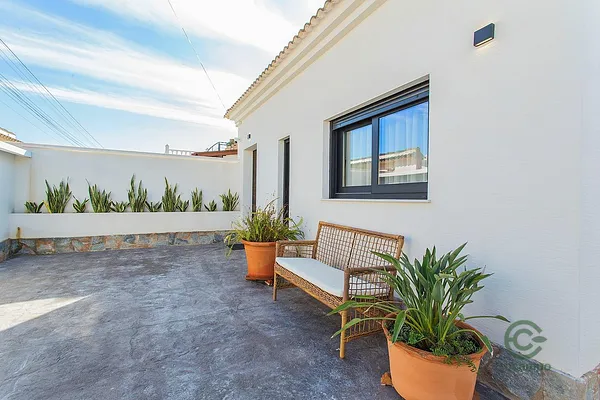 Casa de 0,027 ha en venta en Torrevieja, Alicante