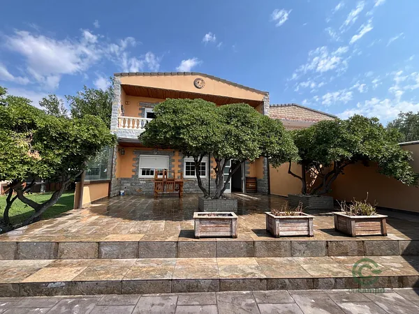 Casa de 0,07 ha en venta en Zaragoza, Zaragoza