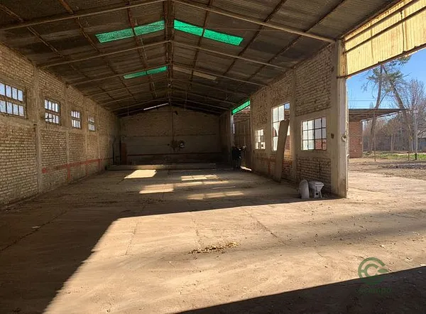 Nave industrial de 0,2 ha en venta en Neuquén province