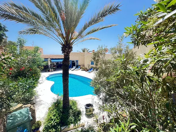 Casa de 0,0207 ha per a venda a Almeria