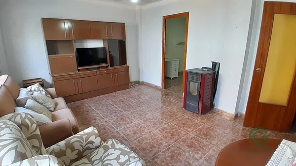 Casa de 0,0165 ha en venta en Yecla, Murcia