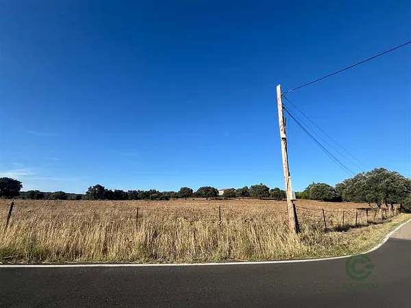 Finca rústica de 7,5072 ha en venta en Cáceres, Cáceres