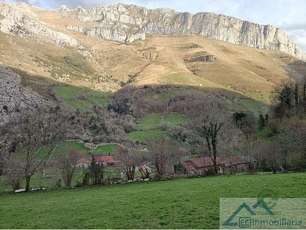 Terreno urbano de 0,15 ha en venta en Arredondo, Cantabria