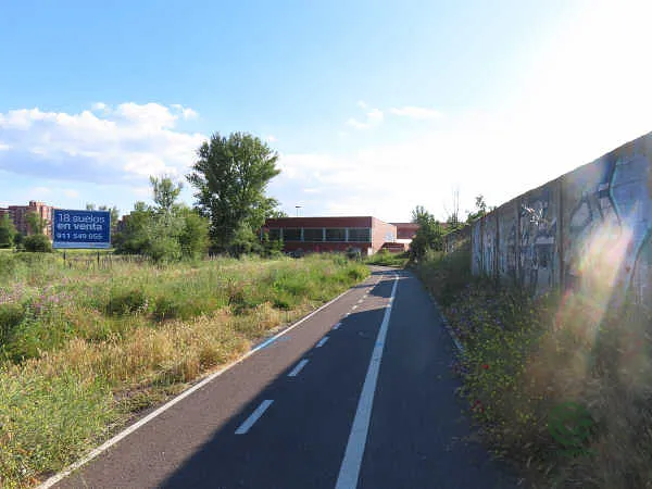 Finca rústica de 0,4238 ha en venta en León, León