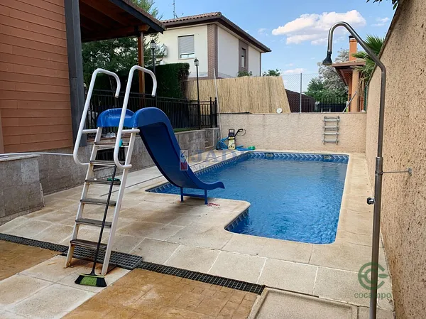 Casa de 0,0501 ha en venta en Valdepeñas, Ciudad real
