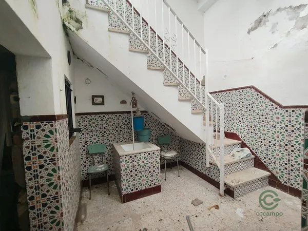 Spot image
