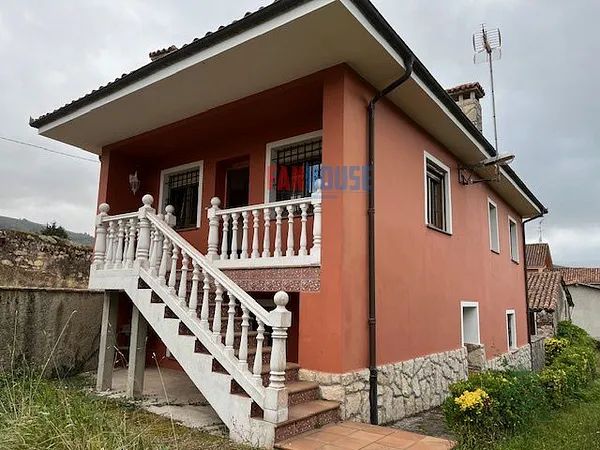 Finca rústica de 1,4663 ha en venta en Villaviciosa, Asturias