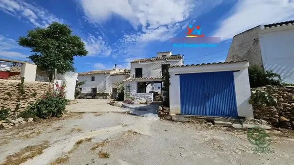 Finca de recreo de 0,0275 ha en venta en Cullar, Granada