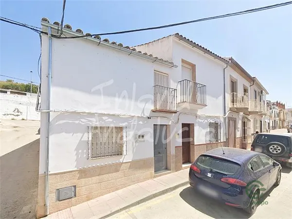 Casa de 0,0104 ha en venta en Pruna, Sevilla