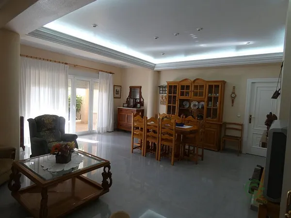 Casa de 0,0405 ha en venta en Almoradi, Alicante