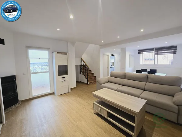 Casa de 0,0093 ha en venta en San fernando, Cadiz