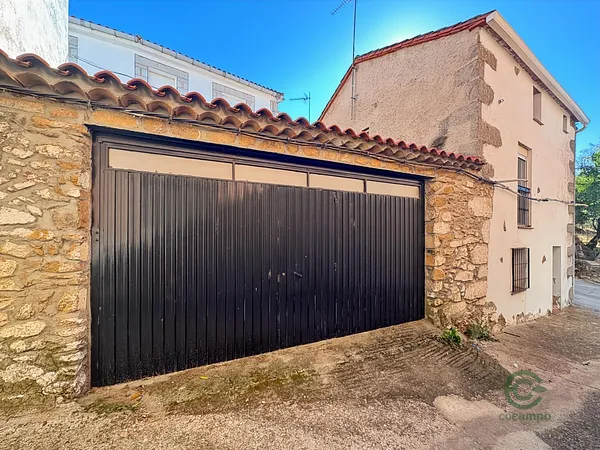 Casa de 0,0118 ha en venta en El real de san vicente, Toledo