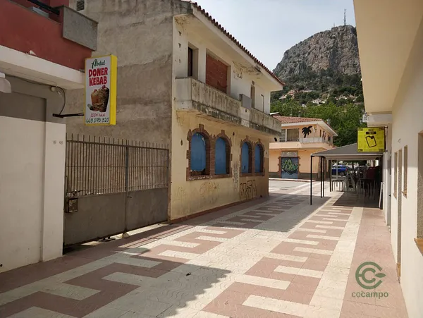 Spot image