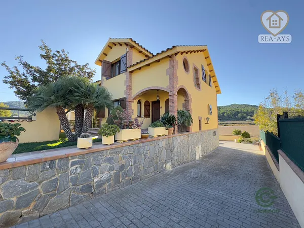 Casa de 0,0249 ha en venta en Albinyana, Tarragona