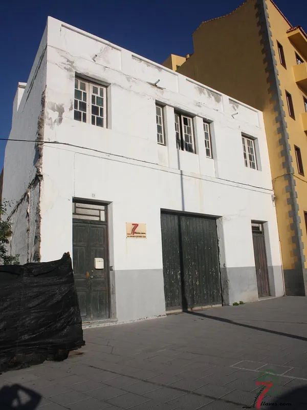Spot image