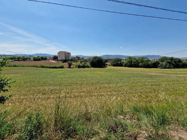 Finca rústica de 0,38 ha en venta en Lliçà de Vall, Barcelona