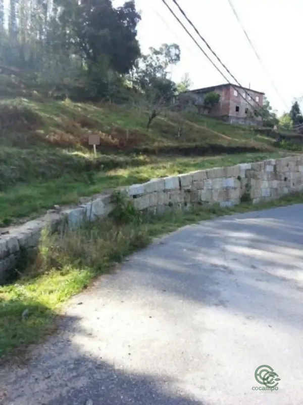 Finca agrícola de 0,2 ha en venta en Cotobade, Pontevedra