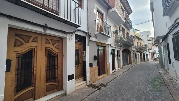 Spot image
