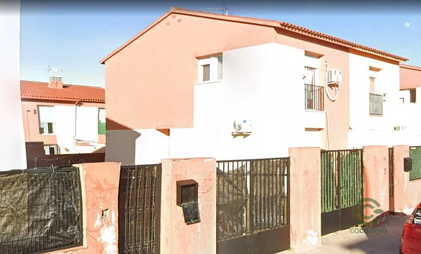 Casa de 0,011 ha en venta en Novés, Toledo