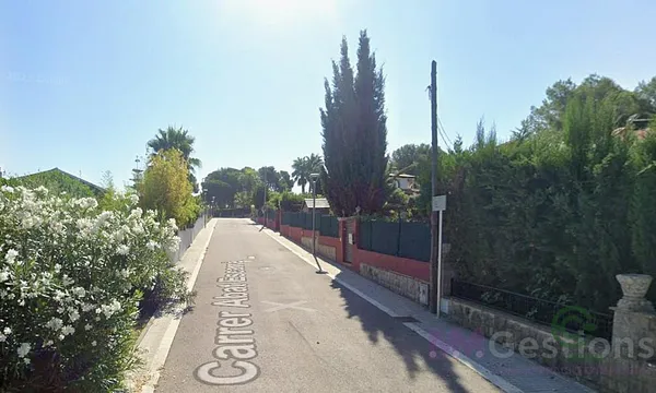 Terreno urbano de 0,0606 ha en venta en Banyeres del penedès, Tarragona