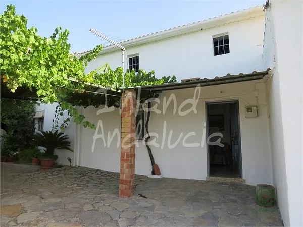 Finca rústica de 0,463 ha en venta en Castillo de Locubin, Jaen