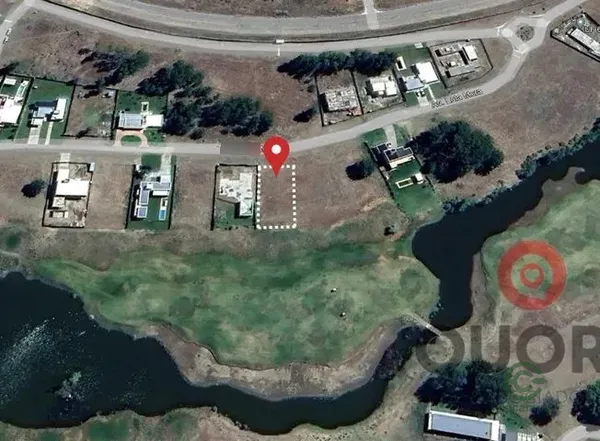 Terreno urbano de 0,11 ha en venta en Neuquén province