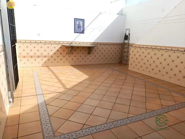 Spot image