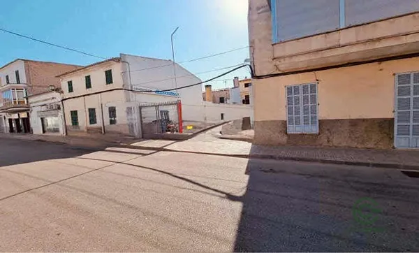 Spot image