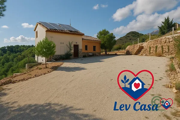 Casa de 0,5 ha en venta en Totana, Murcia
