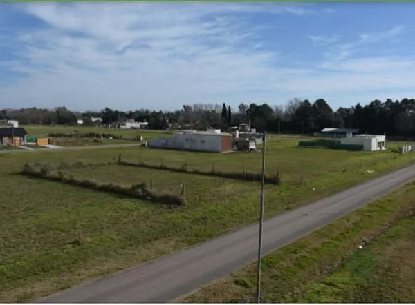 Terreno urbano de 0,05 ha en venta en Santa fe