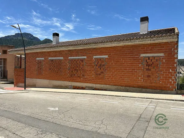 Spot image