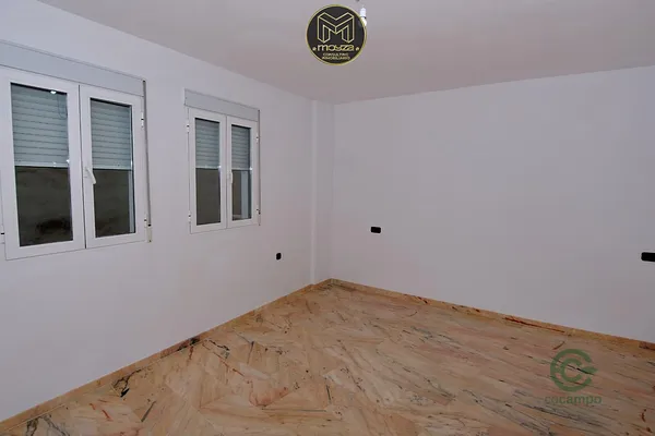 Casa de 0,0184 ha en venta en Jaén, Jaen