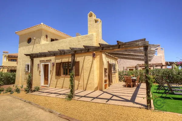House of 0,0111 ha for sale in Almeria