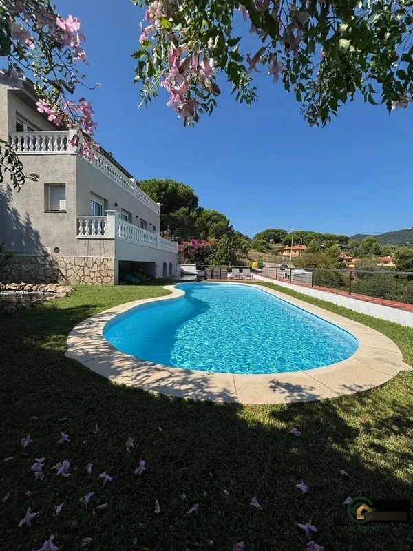 Casa de 0,061 ha en venta en Calella, Barcelona