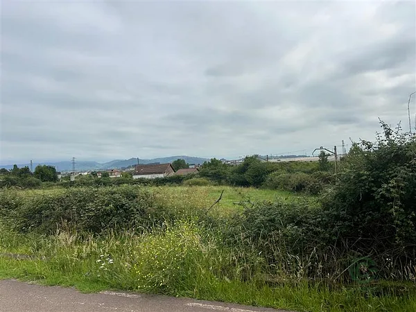 Finca rústica de 0,42 ha en venta en Gijón, Asturias