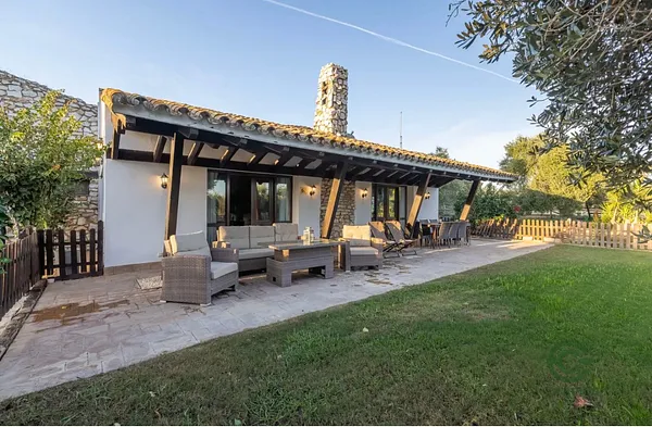 Finca rústica de 3,8224 ha en alquiler en Sevilla, Sevilla