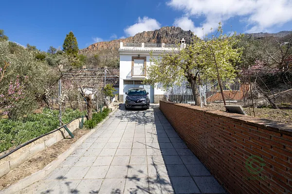 Finca rústica de 0,11 ha en venta en Guejar Sierra, Granada