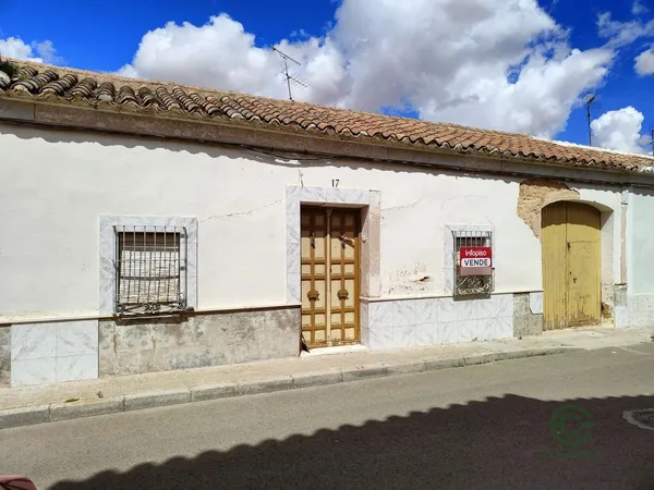 Casa de 0,0233 ha en venta en Valdepenas, Ciudad real