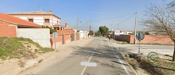 Casa de 0,0476 ha en venta en Camarenilla, Toledo