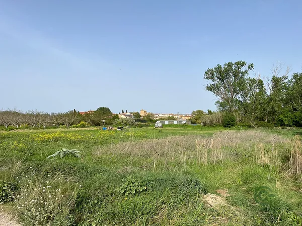 Finca agrícola de 1,3 ha en venta en Navarra