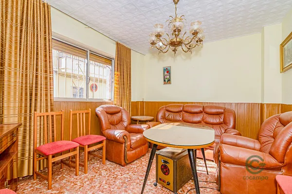 Casa de 0,0127 ha en venta en Granada, Granada