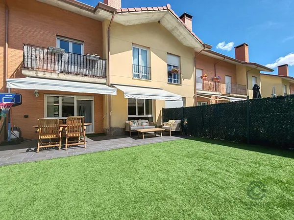 Casa de 0,0177 ha en venta en Campezo, Alava