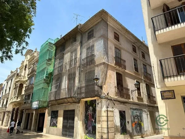 Spot image