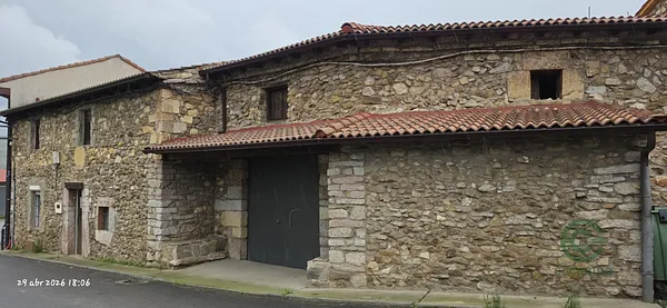 Casa de 0,1 ha en venta en León