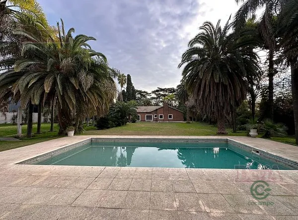Nave industrial de 0,52 ha en venta en Buenos aires