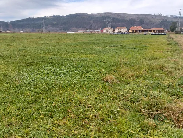 Finca agrícola de 0,2837 ha en venta en Cabezon de la sal, Cantabria